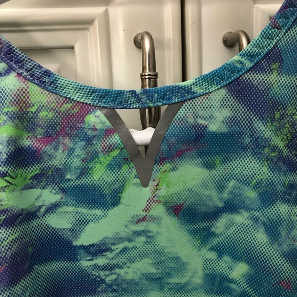 SIZE 7 - UNIQUE Ivivva by Lululemon girl’s tank top - Picture 6 of 9